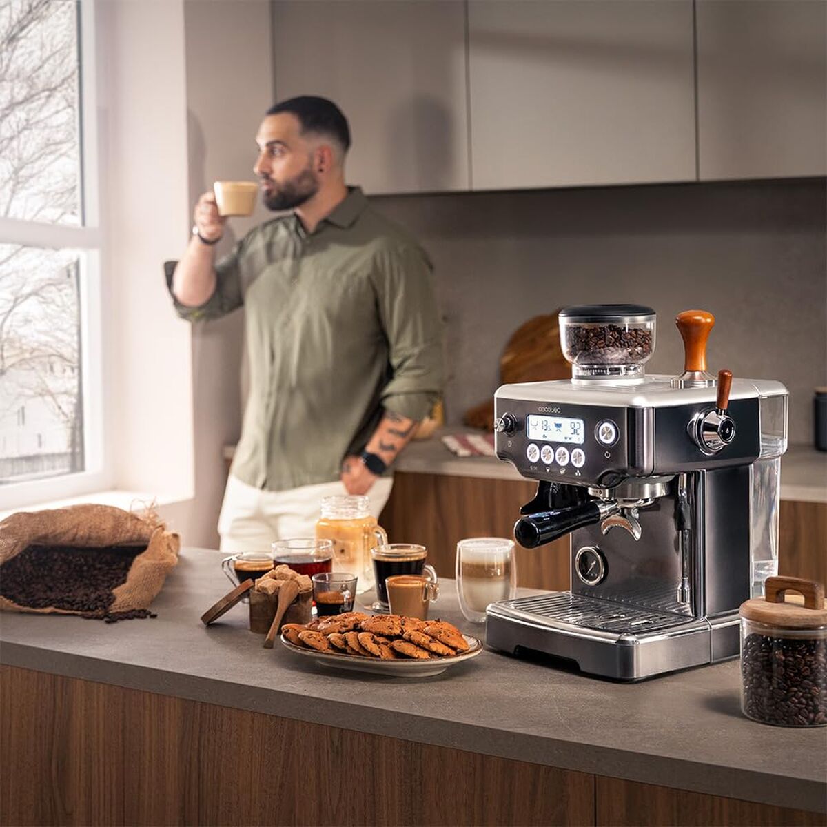 Cecotec Espresso Machine Power Espresso 20 Barista 20bar 2200W grinder steamer