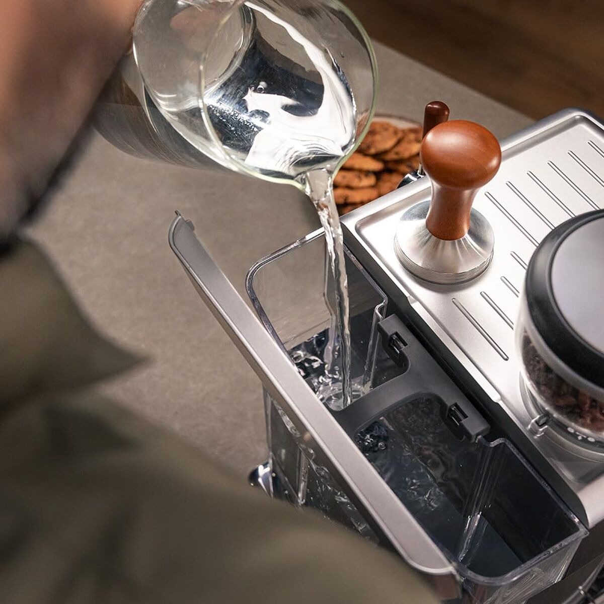 Cecotec Espresso Machine Power Espresso 20 Barista 20bar 2200W grinder steamer